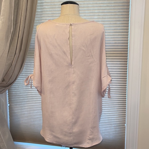 Amy Lou Beaded Cold Shoulder Blouse - Picture 4 of 7